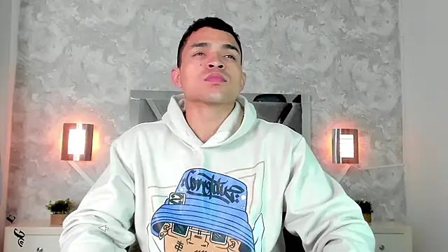 Snapshot of gerson_zt chatting on 02-22-25, 03:56 gerson zt online show from 02-22-25, 03:56
