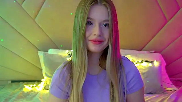 MilanaBalmain online show from 03-08-25, 08:33