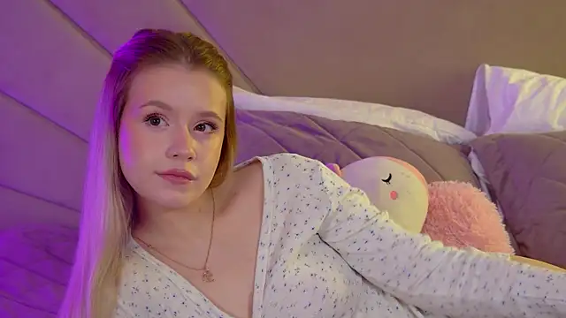 MilanaBalmain online show from 04-27-26, 04:32