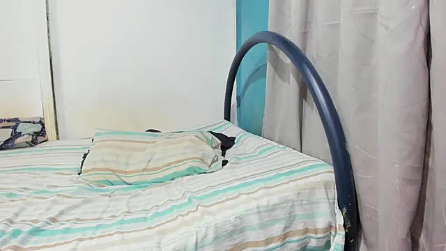 Snapshot of zackmontieel chatting on 11-22-25, 09:30 zackmontieel online show from 11-22-25, 09:30