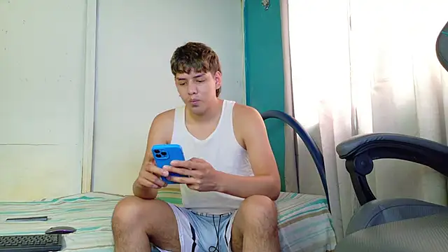 Snapshot of zackmontieel chatting on 12-04-25, 02:59 zackmontieel online show from 12-04-25, 02:59