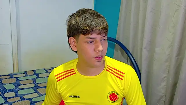 Snapshot of zackmontieel chatting on 02-07-26, 09:13 zackmontieel online show from 02-07-26, 09:13