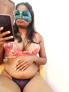 Snapshot of Zaraangle chatting on 01-17-26, 04:28 Zaraangle online show from 01-17-26, 04:28