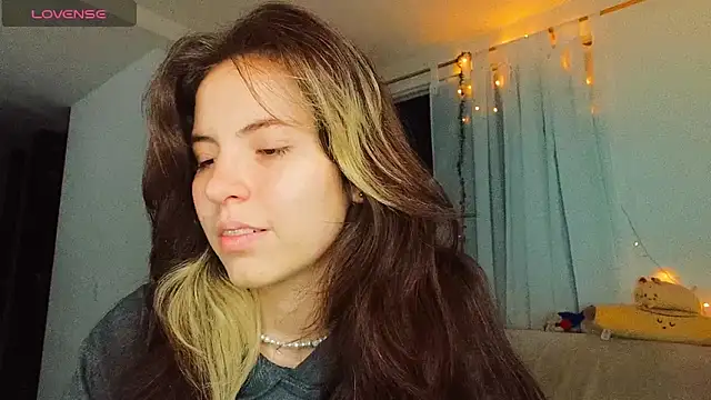 cherrybom969 online show from 03-02-25, 05:33