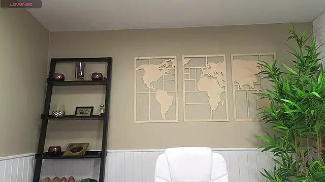 LadyLeea online show from 03-12-25, 05:35