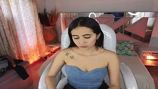 Mia Fischer online show from 12-03-25, 07:45