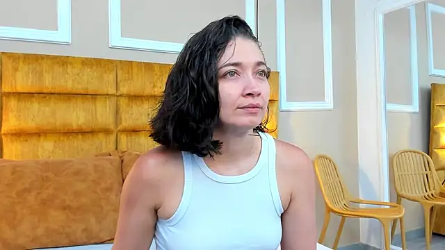 Snapshot of adarussell chatting on 03-06-25, 01:24 adarussell online show from 03-06-25, 01:24