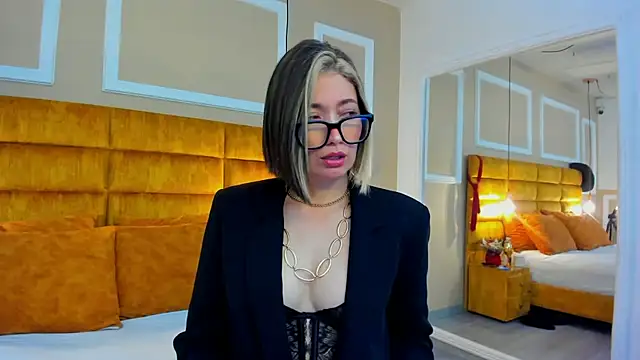 Snapshot of adarussell chatting on 12-03-25, 02:04 adarussell online show from 12-03-25, 02:04