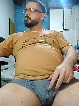 Snapshot of MrBig_2024 chatting on 09-15-25, 05:24 MrBig 2024 online show from 09-15-25, 05:24