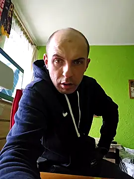 STANISLAW621162 online show from 01-06-25, 12:13