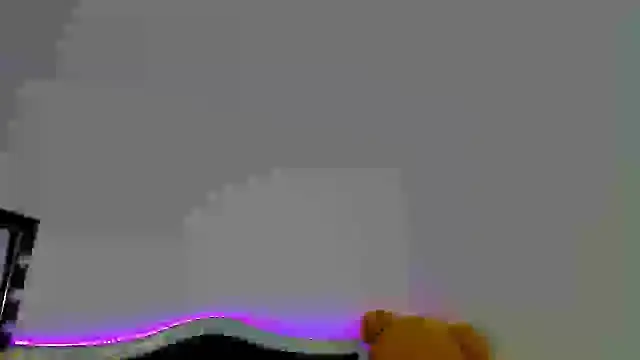 Snapshot of JanneKim chatting on 12-13-24, 10:13 JanneKim online show from 12-13-24, 10:13