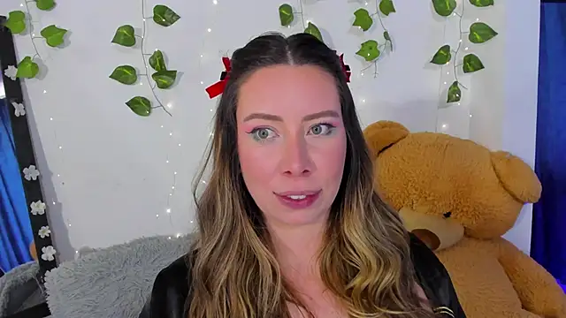 JanneKim online show from 11-26-25, 01:56