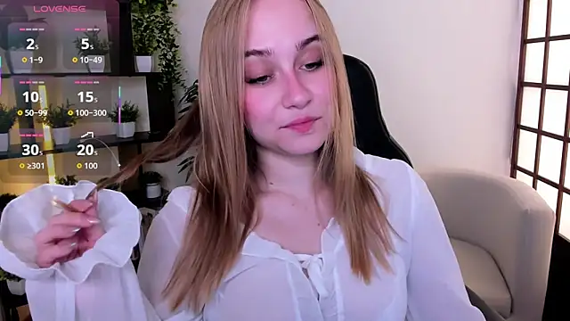 LianaBright online show from 06-11-26, 02:11