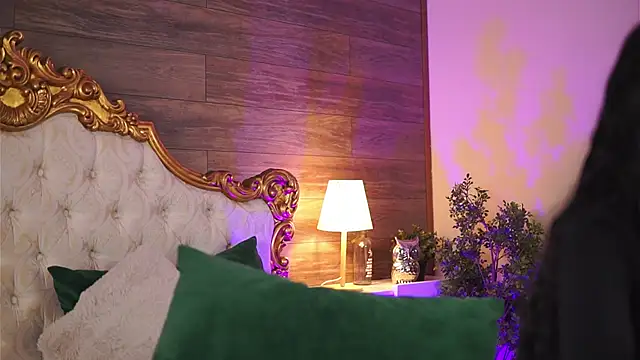 DeniseDevilles online show from 12-20-24, 10:49