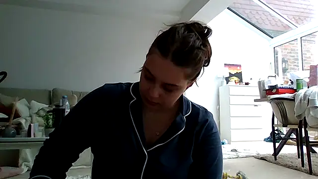 Krystal Tx online show from 05-02-26, 06:51