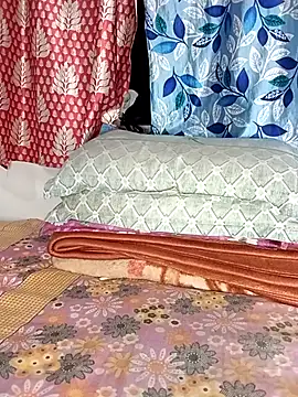 EeshaBhabi online show from 11-17-25, 01:39