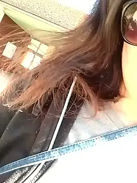 Snapshot of Lauzo21 chatting on 03-06-25, 12:41 Lauzo21 online show from 03-06-25, 12:41