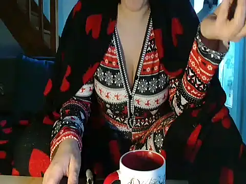 Snapshot of Lauzo21 chatting on 12-17-25, 07:36 Lauzo21 online show from 12-17-25, 07:36