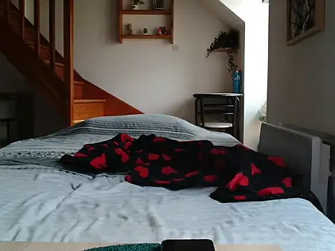 Snapshot of Lauzo21 chatting on 03-03-26, 06:30 Lauzo21 online show from 03-03-26, 06:30