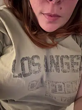 Snapshot of yourcutesarah chatting on 03-27-26, 10:20 yourcutesarah online show from 03-27-26, 10:20