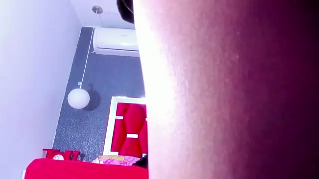 Little Helen online show from 12-10-24, 04:17
