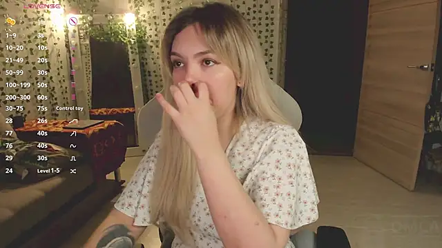 whoa-hoa-hoa-hoa-hoa online show from 03-12-26, 07:53