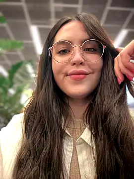 meow girl online show from 09-15-25, 01:11