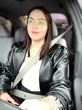 meow girl online show from 10-15-25, 09:42