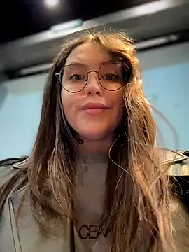 meow girl online show from 02-15-26, 11:08