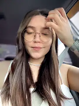 meow girl online show from 06-06-26, 11:37