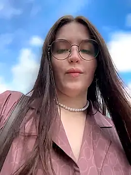 Snapshot of meow_girl chatting on 06-26-26, 11:25 meow girl online show from 06-26-26, 11:25