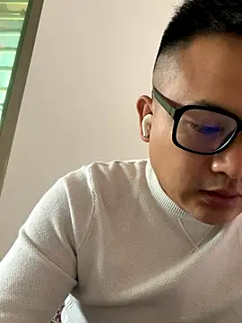 lixiaoshuai8 online show from 12-02-25, 04:18