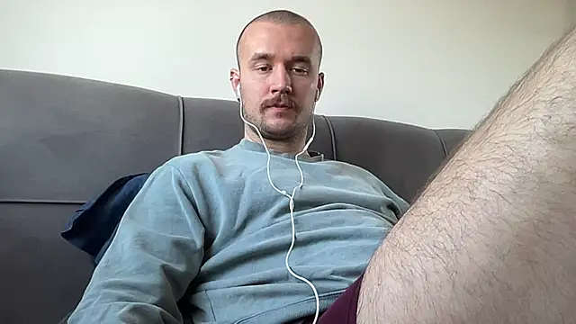 cute mark online show from 12-22-24, 09:11