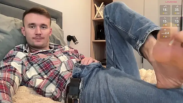 cute mark online show from 11-30-25, 12:20