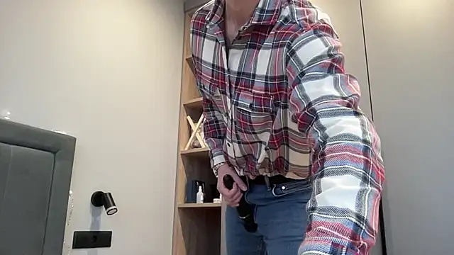 cute mark online show from 12-20-25, 10:11