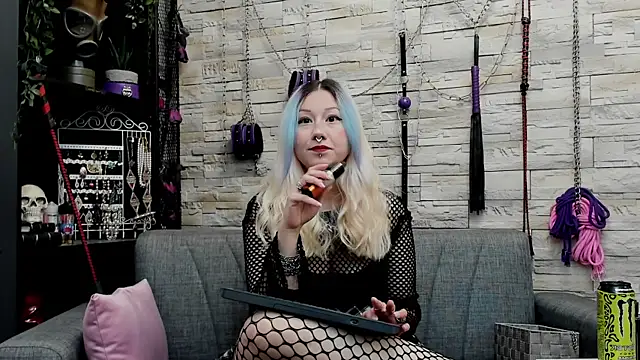 CruelMistress online show from 12-20-25, 11:56