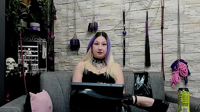 CruelMistress online show from 01-06-26, 01:09