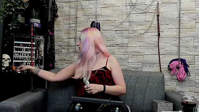 Snapshot of CruelMistress chatting on 06-14-26, 12:41 CruelMistress online show from 06-14-26, 12:41