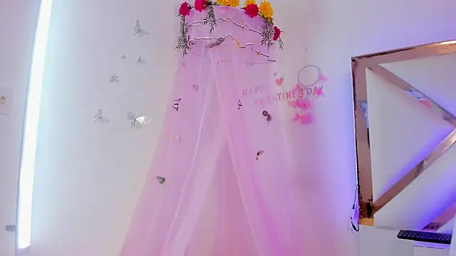 HayamiKioto online show from 03-10-25, 01:32