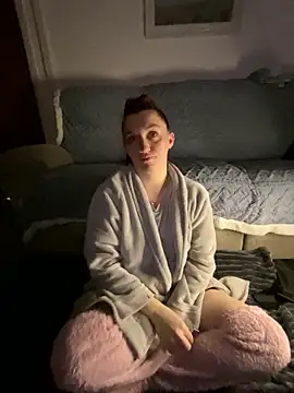 Stoner BarbieXX online show from 02-17-25, 10:36