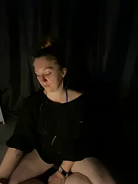 Snapshot of Stoner_BarbieXX chatting on 06-24-26, 09:03 Stoner BarbieXX online show from 06-24-26, 09:03