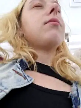 Public Katrisha online show from 11-12-25, 03:56