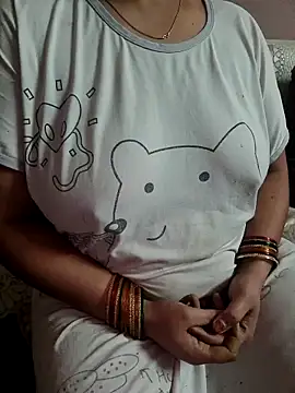 Snapshot of milf-kaira chatting on 11-06-25, 04:41 milf-kaira online show from 11-06-25, 04:41