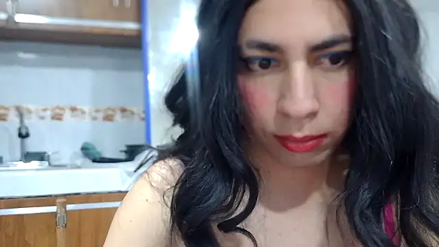 Snapshot of Yasmin_Paez99 chatting on 07-18-26, 02:05 Yasmin Paez99 online show from 07-18-26, 02:05