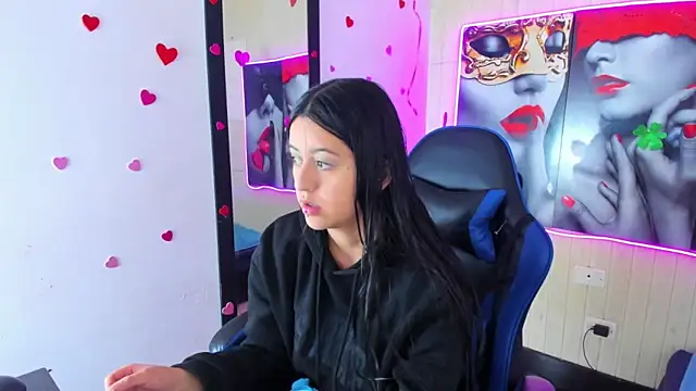 zoe connor19 online show from 04-22-26, 09:05