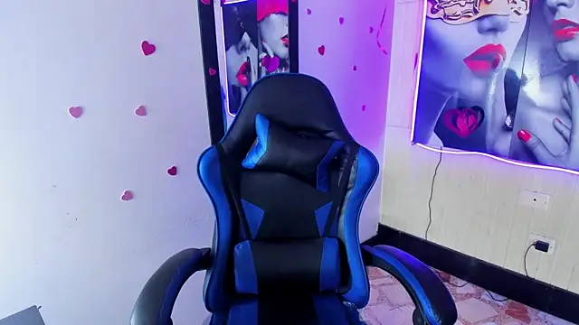 zoe connor19 online show from 04-27-26, 08:40