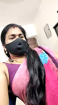 Snapshot of Tamilrojanew chatting on 12-11-24, 07:36 Tamilrojanew online show from 12-11-24, 07:36