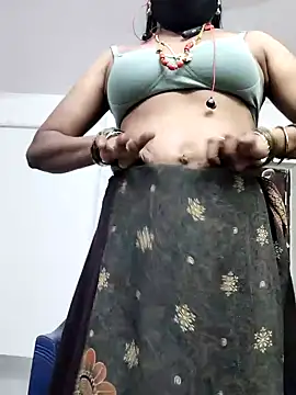 Snapshot of Tamilrojanew chatting on 12-12-24, 08:57 Tamilrojanew online show from 12-12-24, 08:57