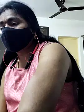 Snapshot of Tamilrojanew chatting on 12-14-24, 01:59 Tamilrojanew online show from 12-14-24, 01:59