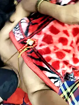 Snapshot of Tamilrojanew chatting on 12-23-24, 07:28 Tamilrojanew online show from 12-23-24, 07:28